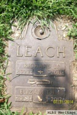 Richard L Leach