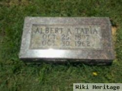 Albert Aristiades Tapia