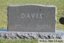 Anna E Davis