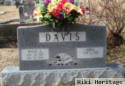 Willie C Davis