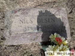 Nils Olsen