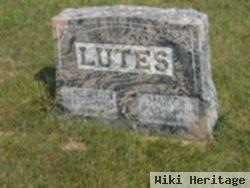 Mary R. Lutes