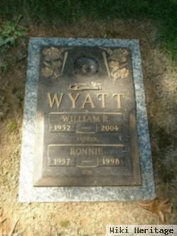 William R Wyatt