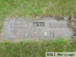 Lester Larson