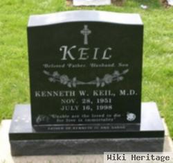 Dr Kenneth W. Keil