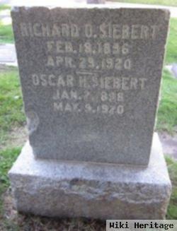 Oscar H Siebert