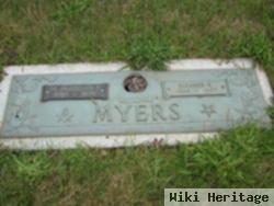 Eleanor R Myers