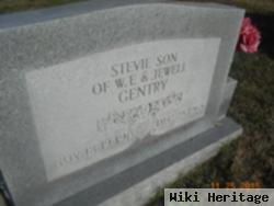 Clifford Steven "stevie" Gentry