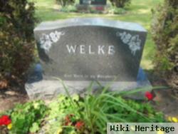 Edwin E Welke