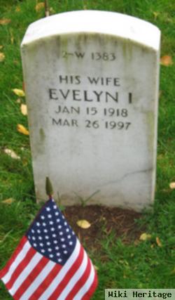 Evelyn I Carroll