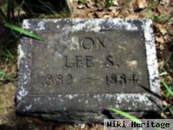 Lee S Lavanway