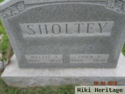 Nellie J Sholtey