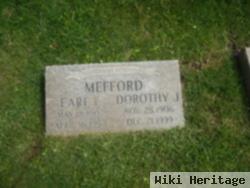 Dorothy J Mefford