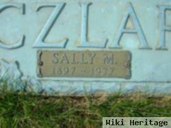 Sally M Czlapinski