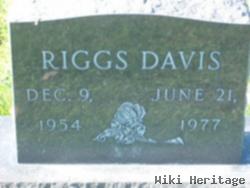 Riggs Davis