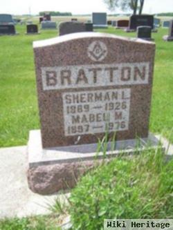 Sherman L Bratton