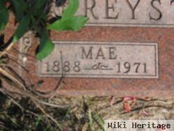 Minnie "mae" Reystead