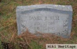 Daniel Hamilton Muse