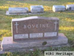 Sadie R Boveine