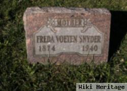 Freda Voeten Snyder