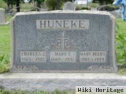 Mary T Huneke