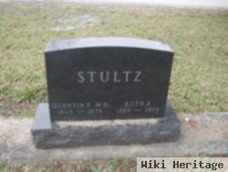 Ruth R Stultz