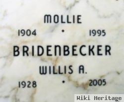 Willis A Bridenbecker