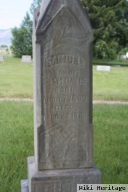 Samuel Davis