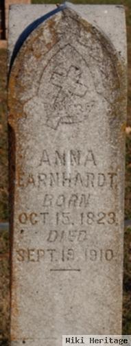 Anna Earnhardt