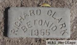 Richard Clark Betonio