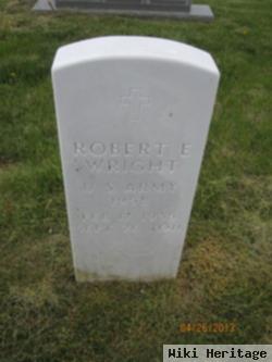 Robert E "bob" Wright