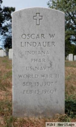 Oscar W Lindauer