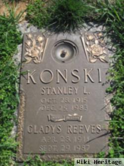 Gladys Elizabeth Reeves Konski