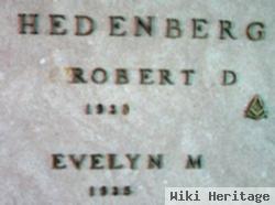 Robert D Hedenburg