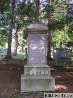 Thomas H Horton