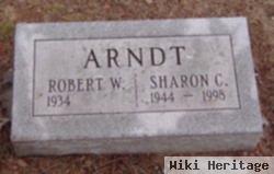 Robert W Arndt