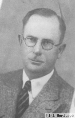 Dr Walter M Small