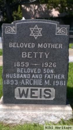Betty Weis