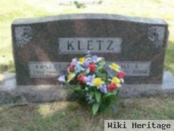 Ernest E Kletz