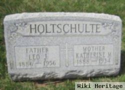 Leo J Holtschulte