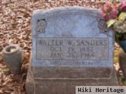 Walter W Sanders