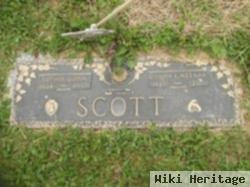 Donna L Meenan Scott