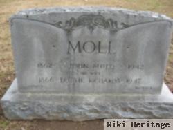 Lottie Richards Moll