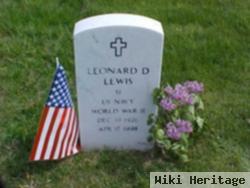 Leonard D Lewis