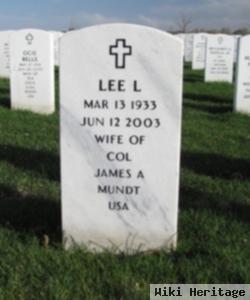 Lee L Mundt