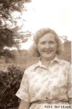 Oma Clem Wilson