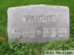 Robert N Wright, Sr