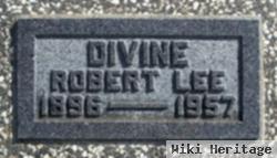 Robert Lee Divine