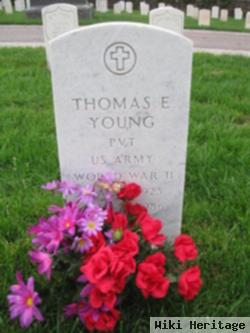 Pvt Thomas E Young