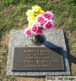 Robert Earl Hoyle